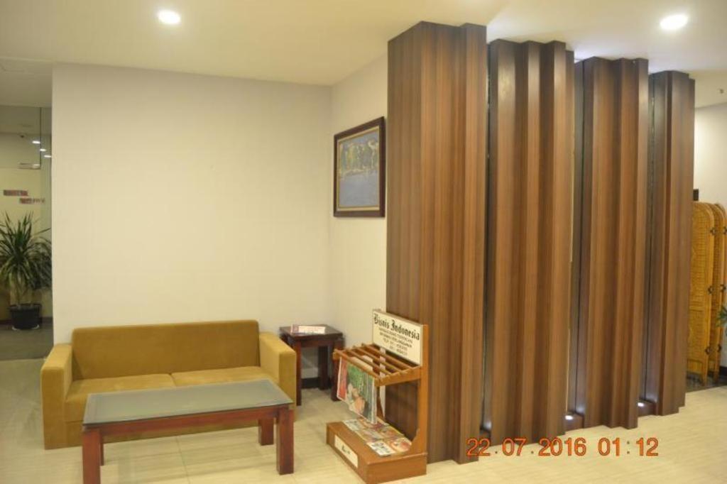 J Hotel Medan Extérieur photo