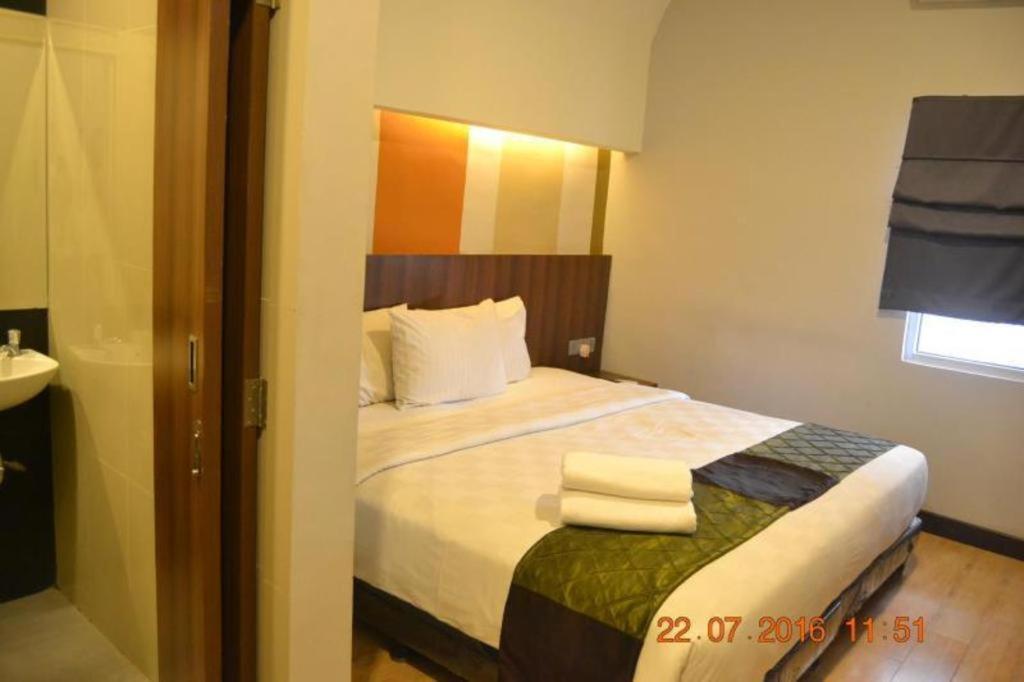 J Hotel Medan Extérieur photo
