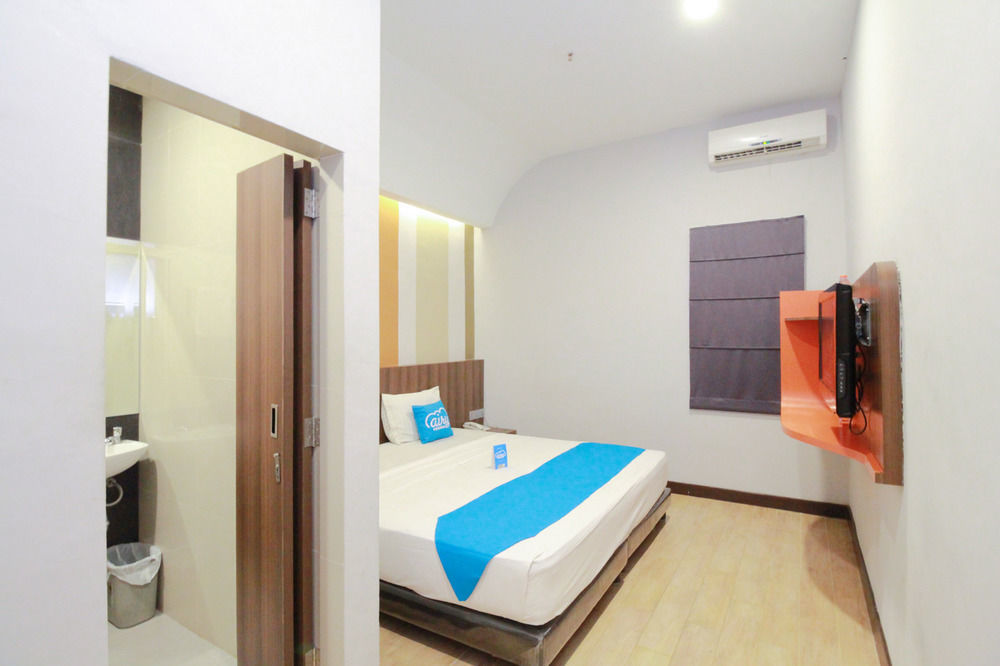 J Hotel Medan Extérieur photo