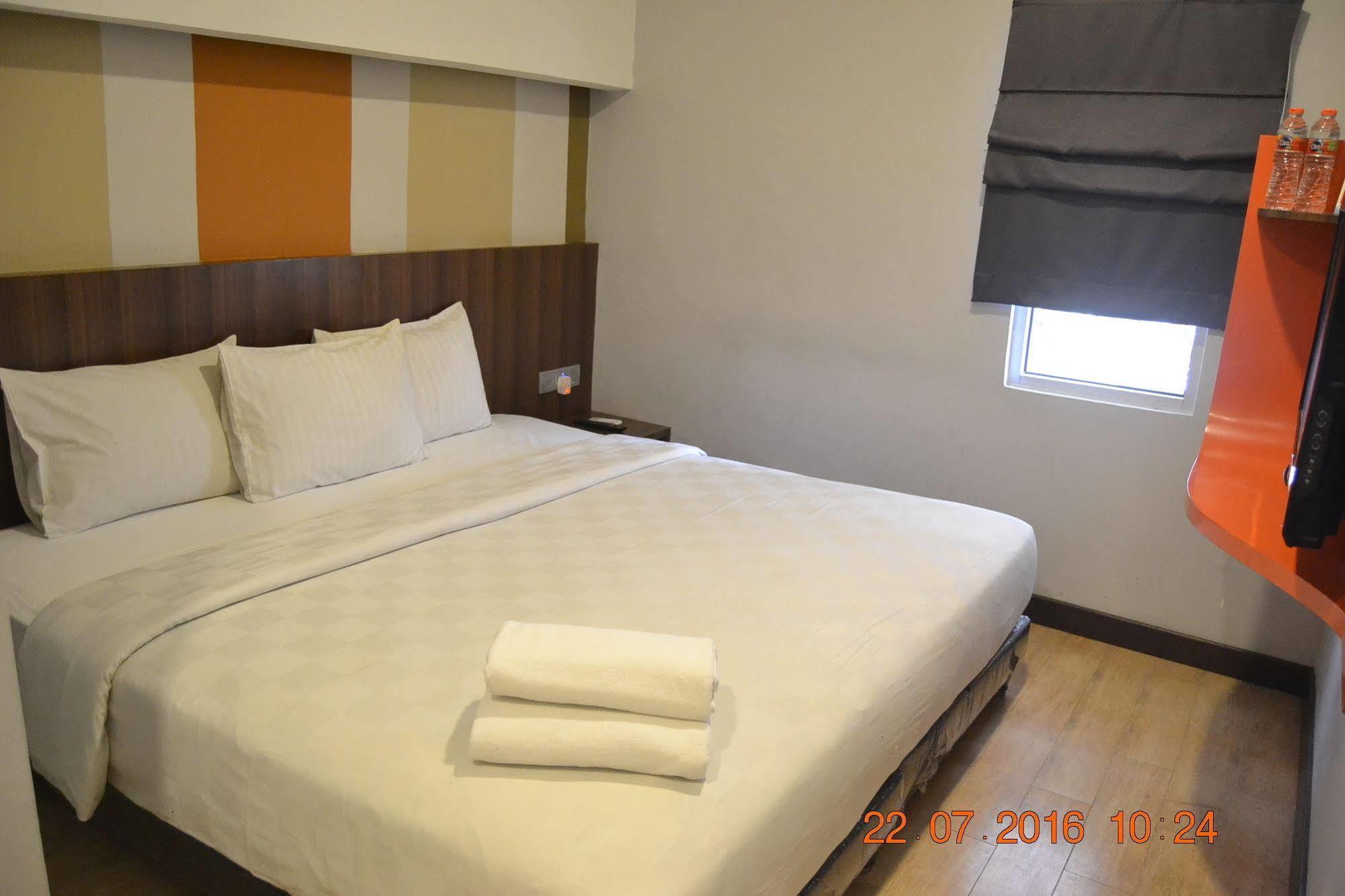 J Hotel Medan Extérieur photo