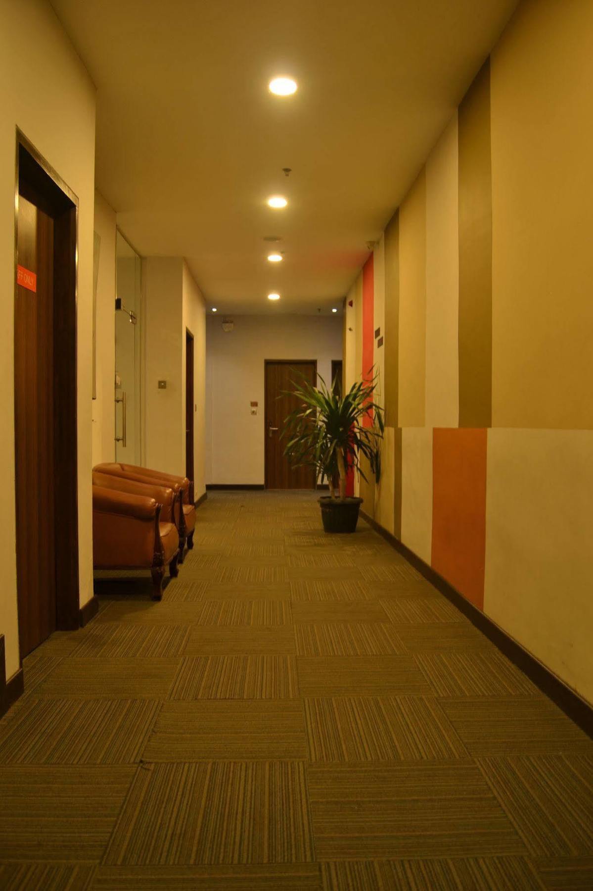 J Hotel Medan Extérieur photo