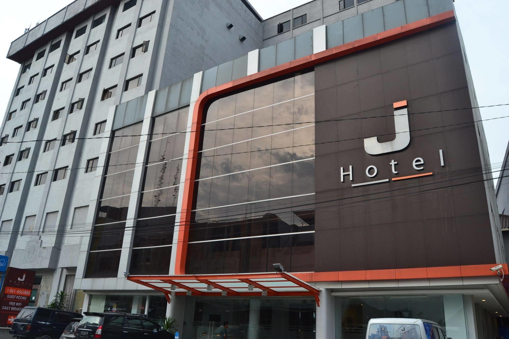 J Hotel Medan Extérieur photo