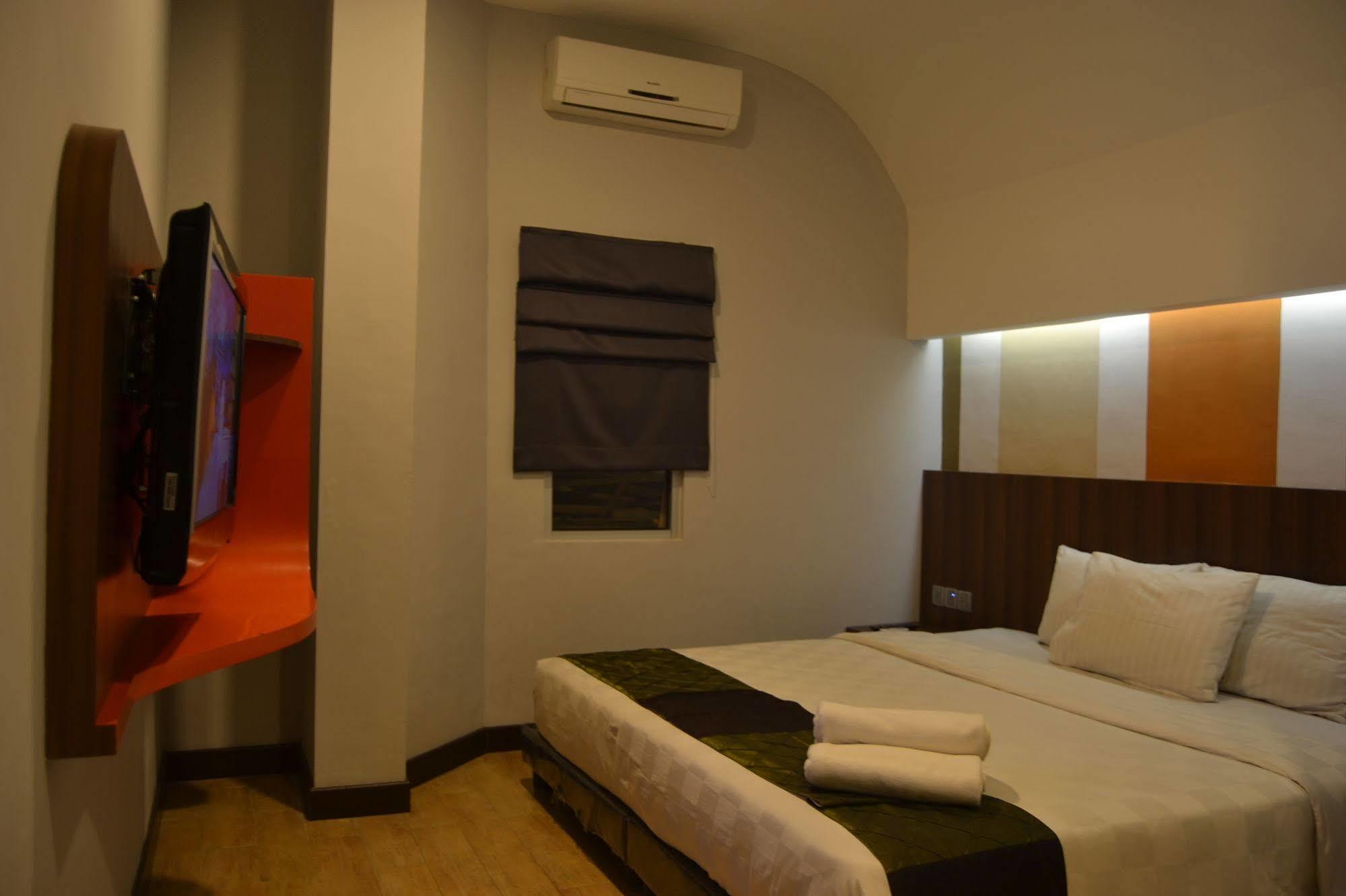 J Hotel Medan Extérieur photo